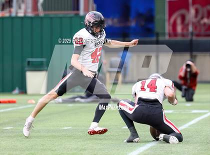 Thumbnail 3 in Walnut Grove vs. Argyle (UIL 5A D2 Football Regional) photogallery.