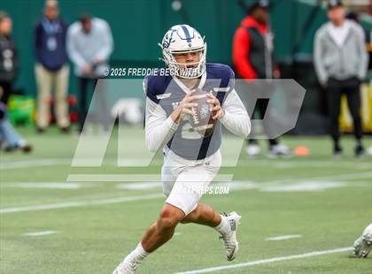 Thumbnail 1 in Walnut Grove vs. Argyle (UIL 5A D2 Football Regional) photogallery.