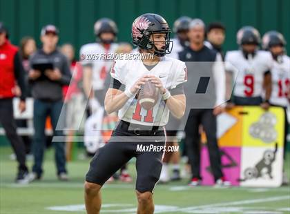 Thumbnail 3 in Walnut Grove vs. Argyle (UIL 5A D2 Football Regional) photogallery.