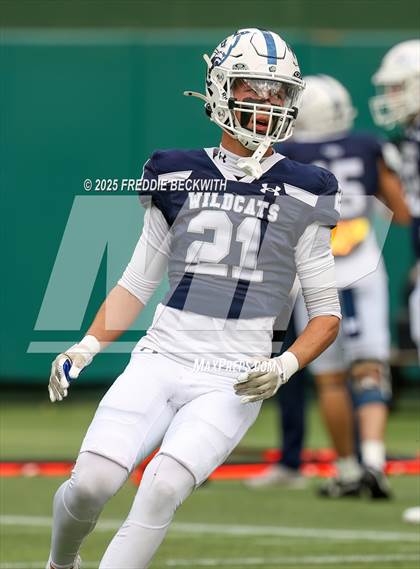 Thumbnail 1 in Walnut Grove vs. Argyle (UIL 5A D2 Football Regional) photogallery.