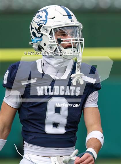 Thumbnail 2 in Walnut Grove vs. Argyle (UIL 5A D2 Football Regional) photogallery.