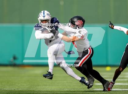 Thumbnail 3 in Walnut Grove vs. Argyle (UIL 5A D2 Football Regional) photogallery.