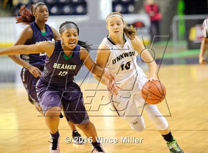 Thumbnail 3 in Lynnwood vs. Beamer photogallery.
