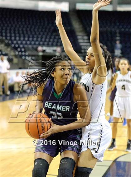 Thumbnail 1 in Lynnwood vs. Beamer photogallery.