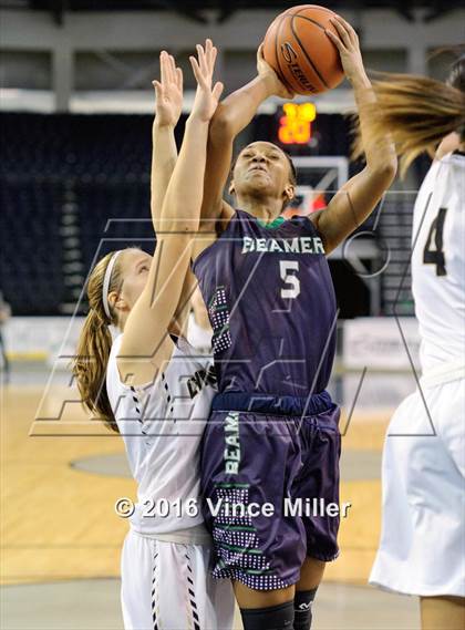Thumbnail 3 in Lynnwood vs. Beamer photogallery.