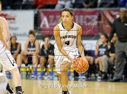 Thumbnail 3 in Lynnwood vs. Beamer photogallery.