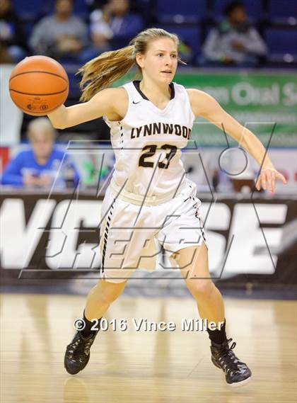 Thumbnail 1 in Lynnwood vs. Beamer photogallery.