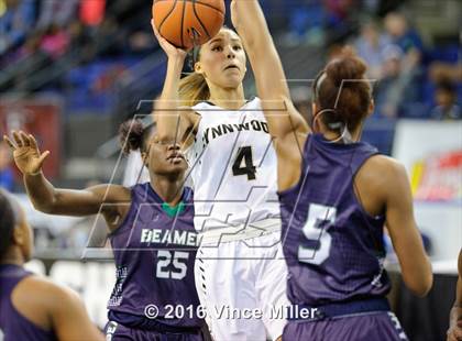 Thumbnail 3 in Lynnwood vs. Beamer photogallery.