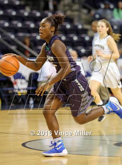 Thumbnail 2 in Lynnwood vs. Beamer photogallery.