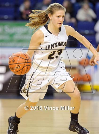 Thumbnail 1 in Lynnwood vs. Beamer photogallery.