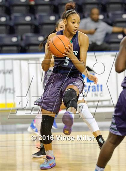 Thumbnail 3 in Lynnwood vs. Beamer photogallery.