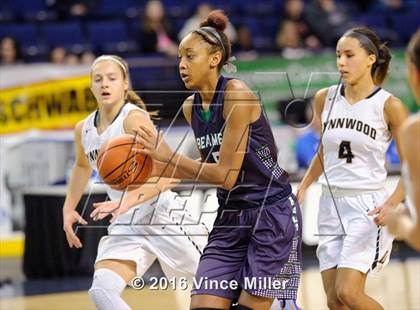 Thumbnail 2 in Lynnwood vs. Beamer photogallery.
