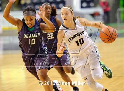 Thumbnail 3 in Lynnwood vs. Beamer photogallery.