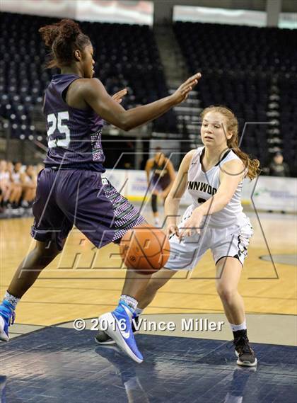 Thumbnail 1 in Lynnwood vs. Beamer photogallery.
