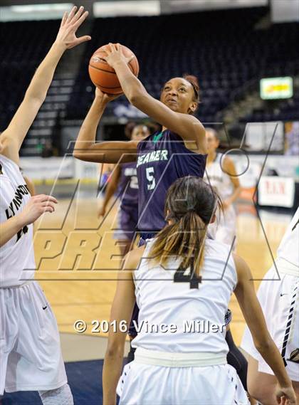 Thumbnail 1 in Lynnwood vs. Beamer photogallery.