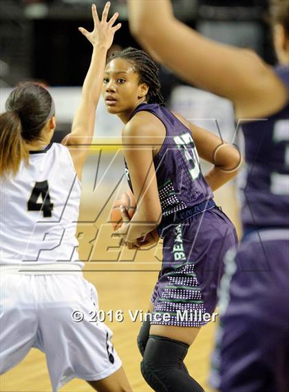 Thumbnail 1 in Lynnwood vs. Beamer photogallery.