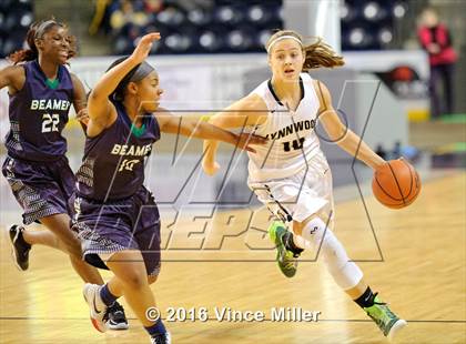 Thumbnail 1 in Lynnwood vs. Beamer photogallery.