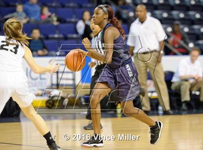 Thumbnail 3 in Lynnwood vs. Beamer photogallery.
