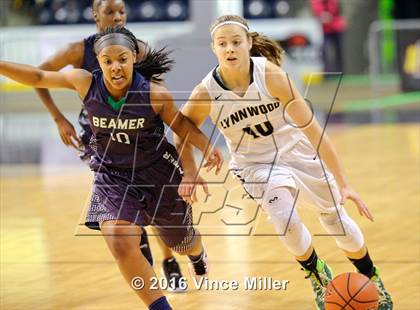 Thumbnail 1 in Lynnwood vs. Beamer photogallery.
