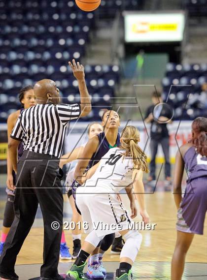Thumbnail 1 in Lynnwood vs. Beamer photogallery.