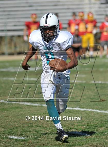 Thumbnail 3 in JV: Sheldon @ Jesuit photogallery.