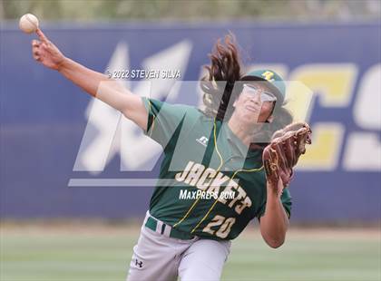 Thumbnail 2 in Lincoln vs. Palo Verde Valley (CIF SDS D5 Final) photogallery.