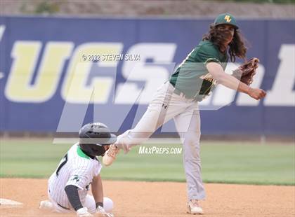 Thumbnail 3 in Lincoln vs. Palo Verde Valley (CIF SDS D5 Final) photogallery.