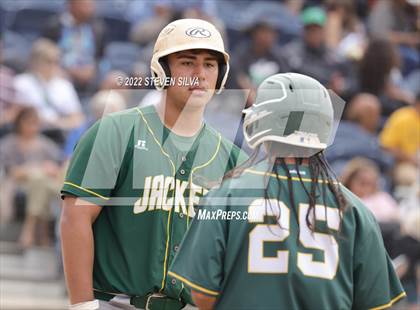 Thumbnail 1 in Lincoln vs. Palo Verde Valley (CIF SDS D5 Final) photogallery.