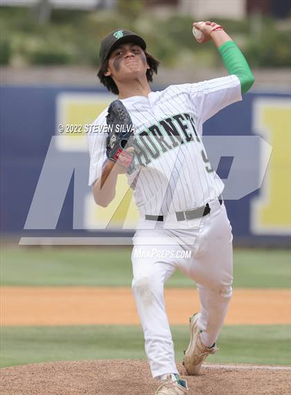 Thumbnail 1 in Lincoln vs. Palo Verde Valley (CIF SDS D5 Final) photogallery.