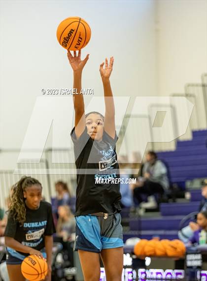 Thumbnail 2 in Wylie East vs. Cedar Ridge (I45 Showdown) photogallery.