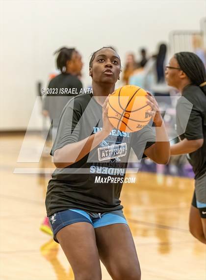 Thumbnail 2 in Wylie East vs. Cedar Ridge (I45 Showdown) photogallery.