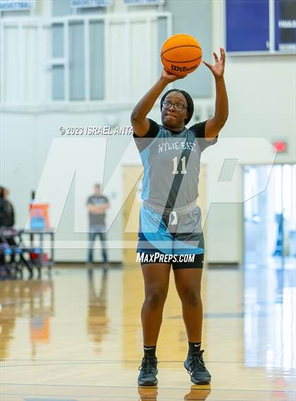 Thumbnail 1 in Wylie East vs. Cedar Ridge (I45 Showdown) photogallery.