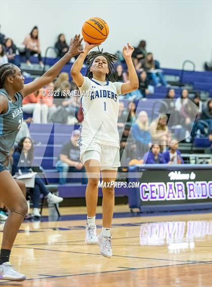 Thumbnail 1 in Wylie East vs. Cedar Ridge (I45 Showdown) photogallery.