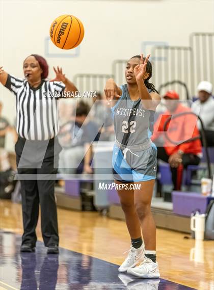 Thumbnail 2 in Wylie East vs. Cedar Ridge (I45 Showdown) photogallery.