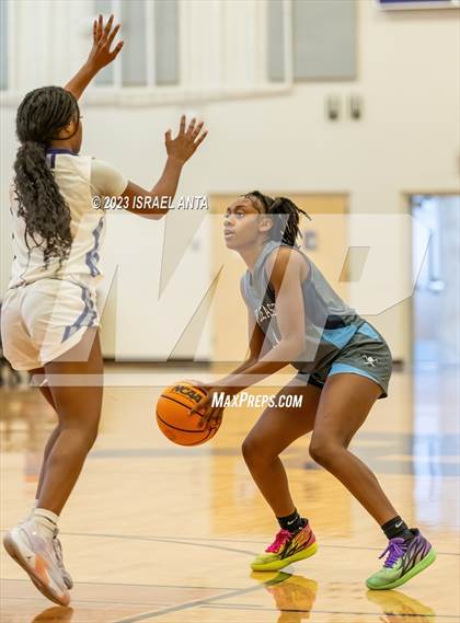 Thumbnail 3 in Wylie East vs. Cedar Ridge (I45 Showdown) photogallery.
