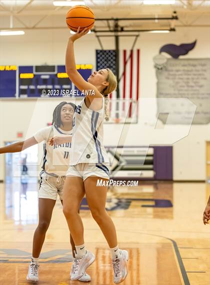 Thumbnail 2 in Wylie East vs. Cedar Ridge (I45 Showdown) photogallery.