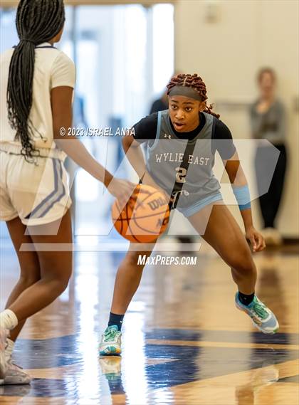 Thumbnail 2 in Wylie East vs. Cedar Ridge (I45 Showdown) photogallery.
