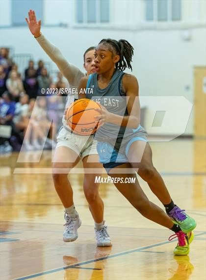 Thumbnail 2 in Wylie East vs. Cedar Ridge (I45 Showdown) photogallery.