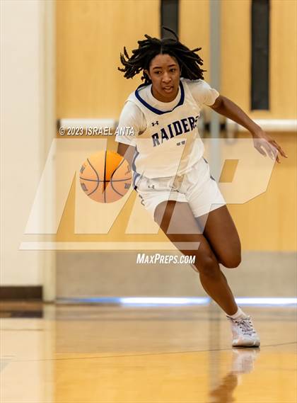 Thumbnail 2 in Wylie East vs. Cedar Ridge (I45 Showdown) photogallery.