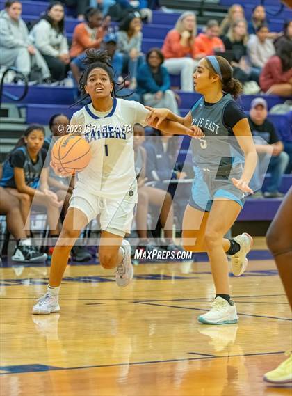 Thumbnail 1 in Wylie East vs. Cedar Ridge (I45 Showdown) photogallery.