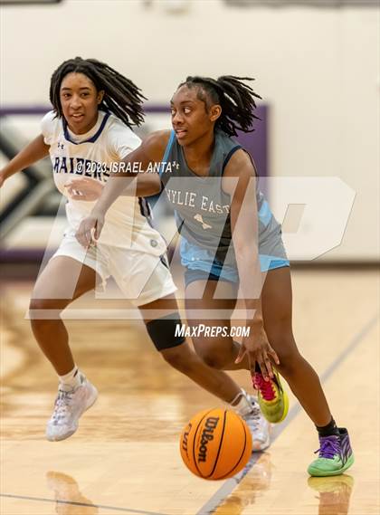 Thumbnail 1 in Wylie East vs. Cedar Ridge (I45 Showdown) photogallery.
