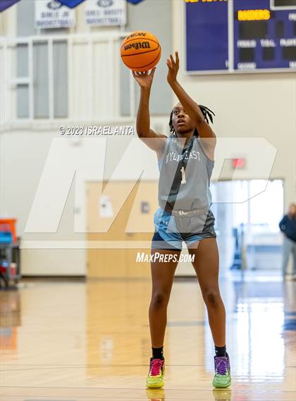 Thumbnail 3 in Wylie East vs. Cedar Ridge (I45 Showdown) photogallery.