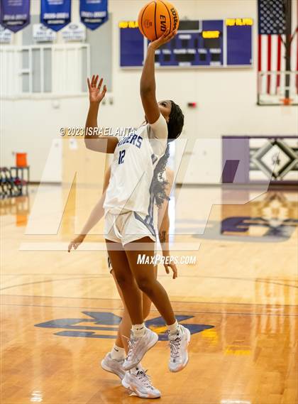 Thumbnail 2 in Wylie East vs. Cedar Ridge (I45 Showdown) photogallery.