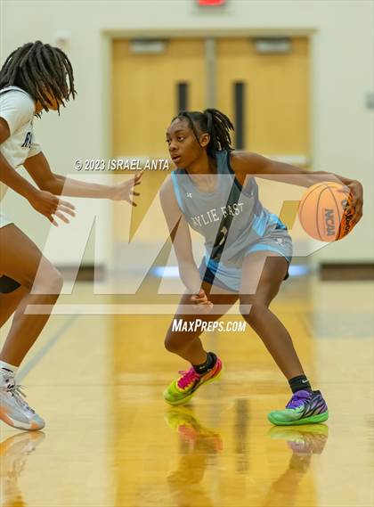 Thumbnail 3 in Wylie East vs. Cedar Ridge (I45 Showdown) photogallery.