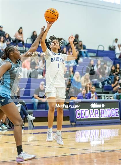 Thumbnail 2 in Wylie East vs. Cedar Ridge (I45 Showdown) photogallery.