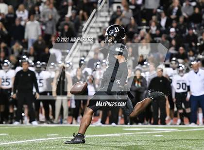 Thumbnail 2 in Vandegrift vs. Steele (UIL 6A D2 Area Playoff) photogallery.