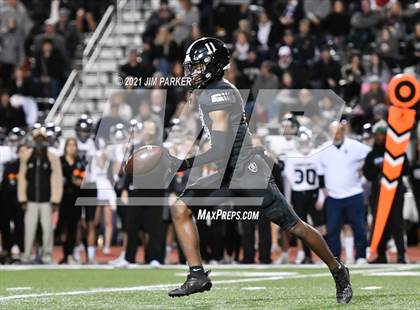 Thumbnail 1 in Vandegrift vs. Steele (UIL 6A D2 Area Playoff) photogallery.