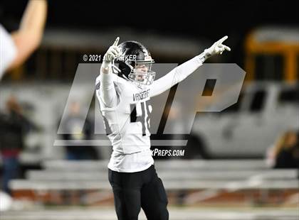 Thumbnail 2 in Vandegrift vs. Steele (UIL 6A D2 Area Playoff) photogallery.