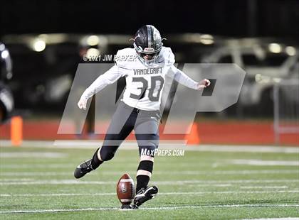 Thumbnail 3 in Vandegrift vs. Steele (UIL 6A D2 Area Playoff) photogallery.