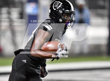 Thumbnail 2 in Vandegrift vs. Steele (UIL 6A D2 Area Playoff) photogallery.